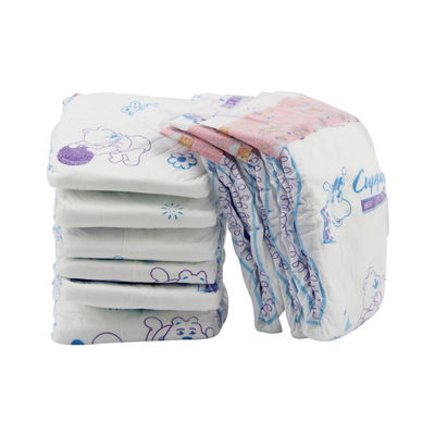 De beschikbare Super zachte Pasgeboren Gemengde Kleur van Babyluiers Nappies